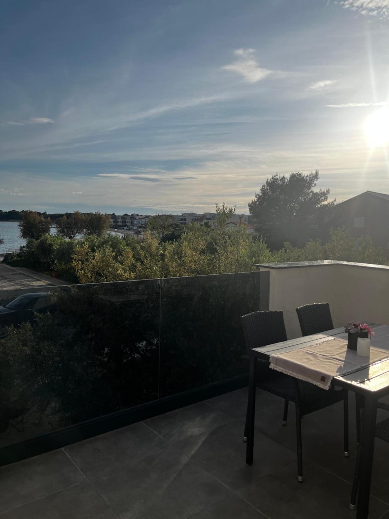 Apartma Smit Vir Buitenkant foto