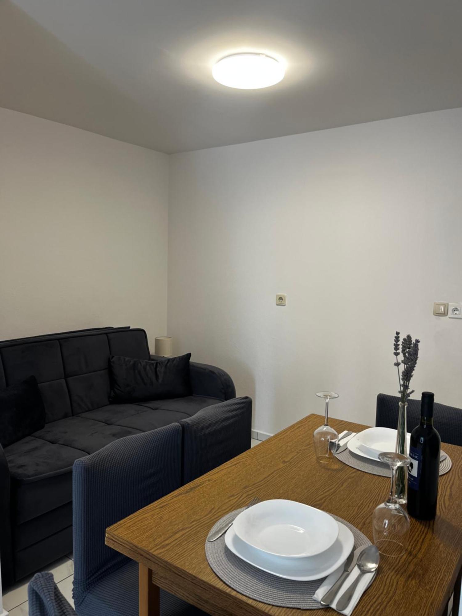 Apartma Smit Vir Buitenkant foto